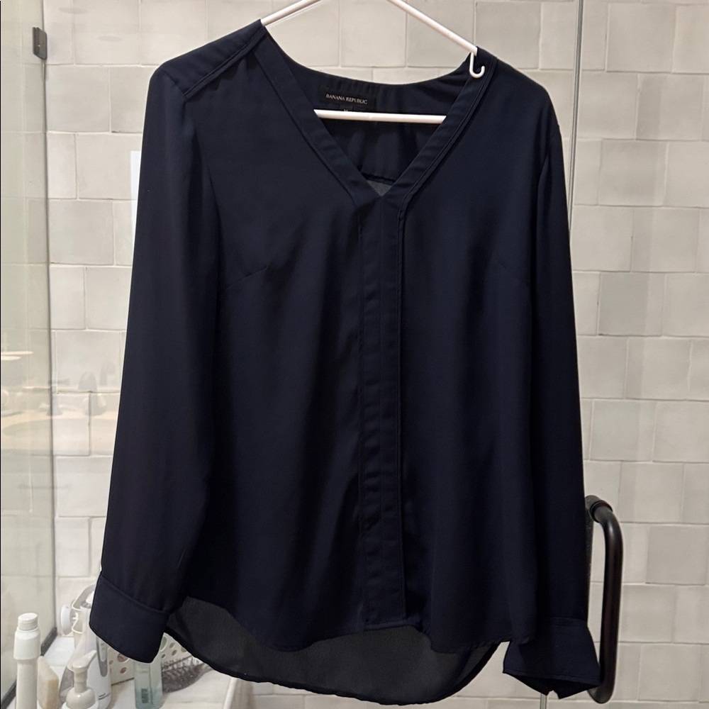 Banana Republic Midnight blue dark navy Blue Top size M